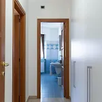 House * Αλγκέρο