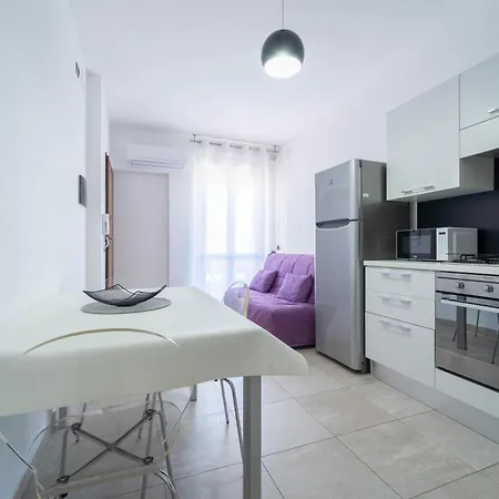 Apartment House *
